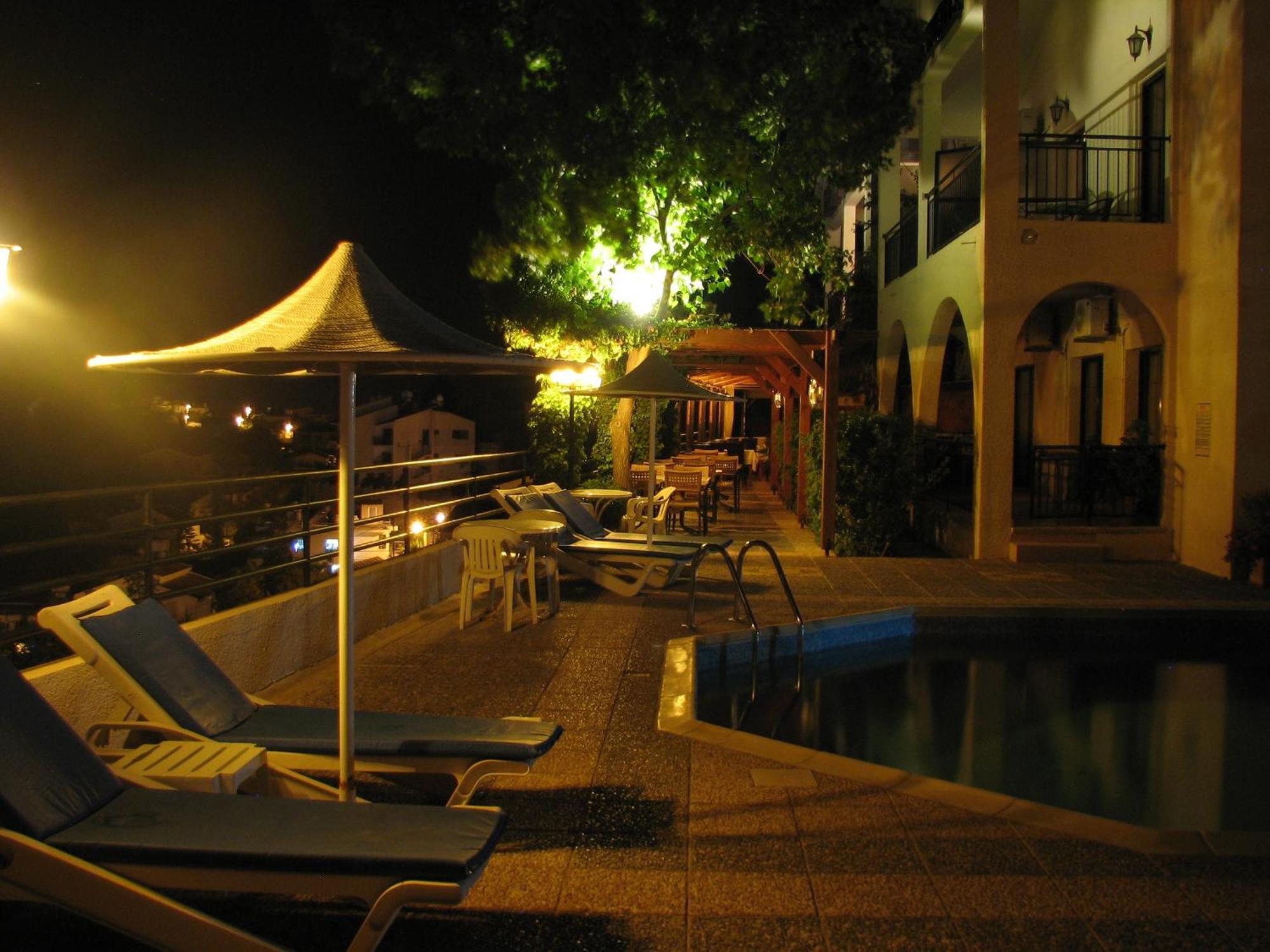 Hill View Hotel Apartments Pissouri Exterior foto