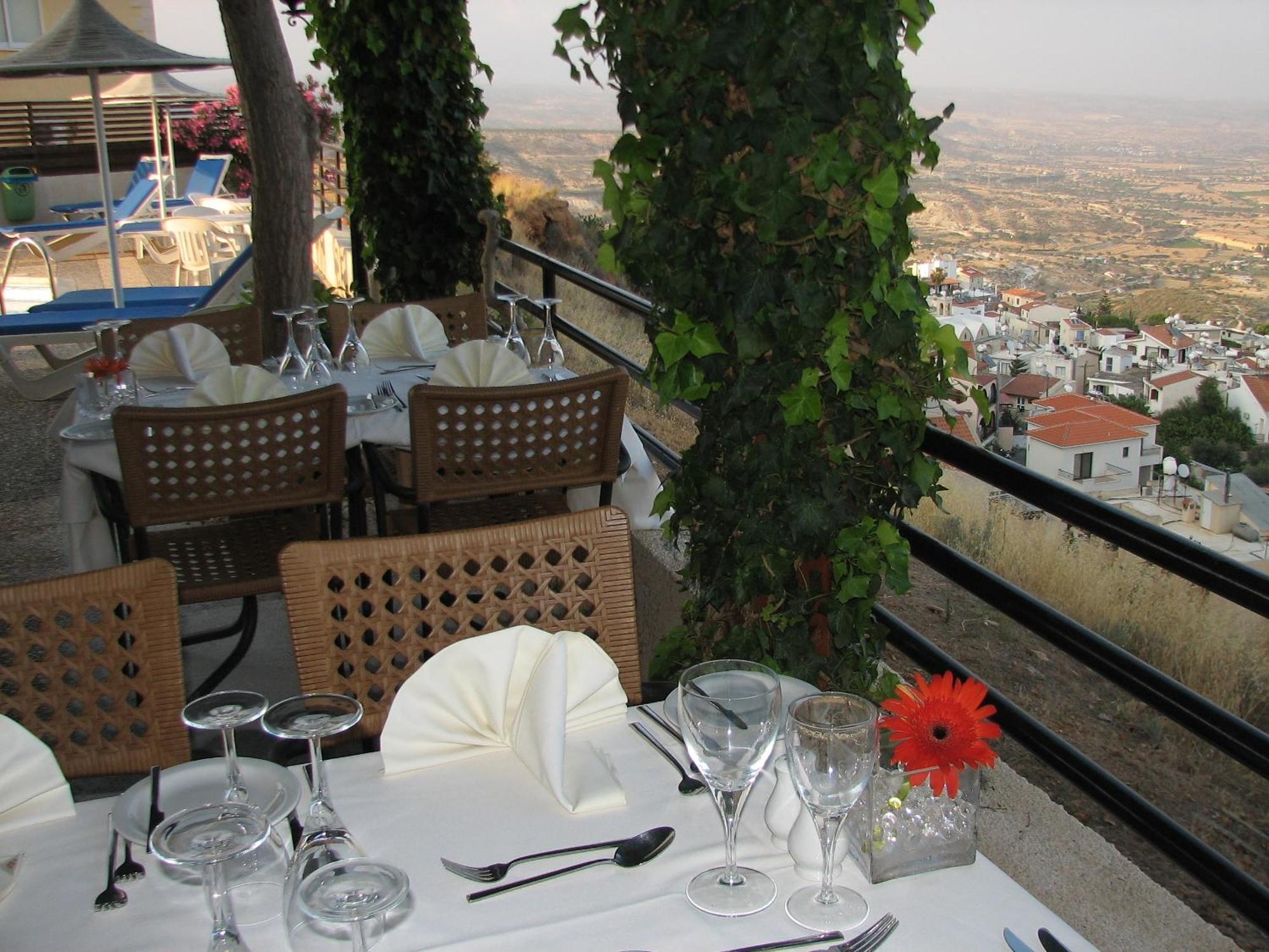 Hill View Hotel Apartments Pissouri Exterior foto